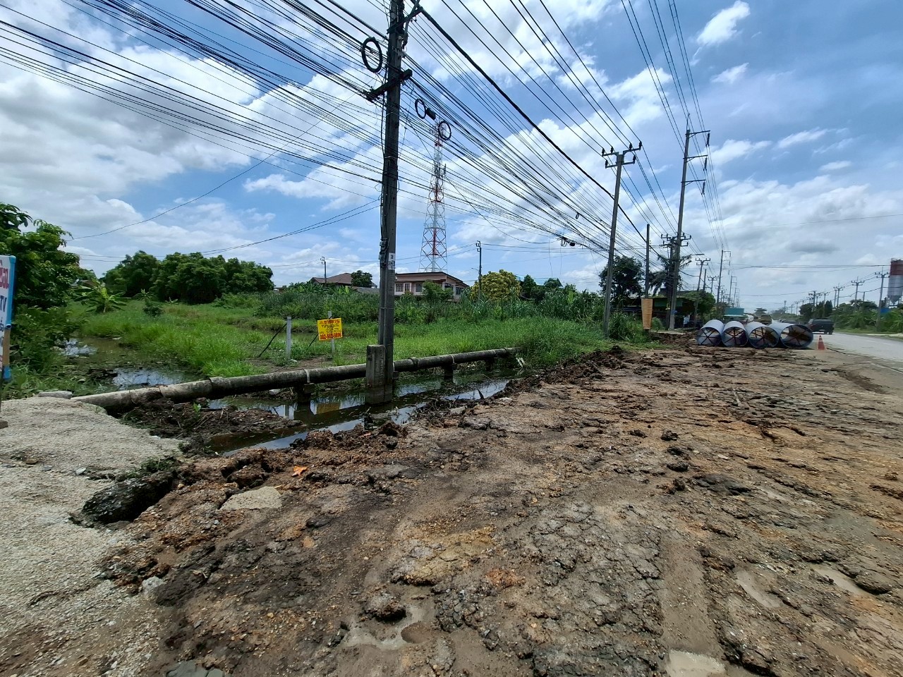ขายที่ดิน ติดถนนมิตรไมตรี ใก้ลกับซอยมิตรไมตรี 8/5 เขตหนองจอก กรุงเทพมหานคร
